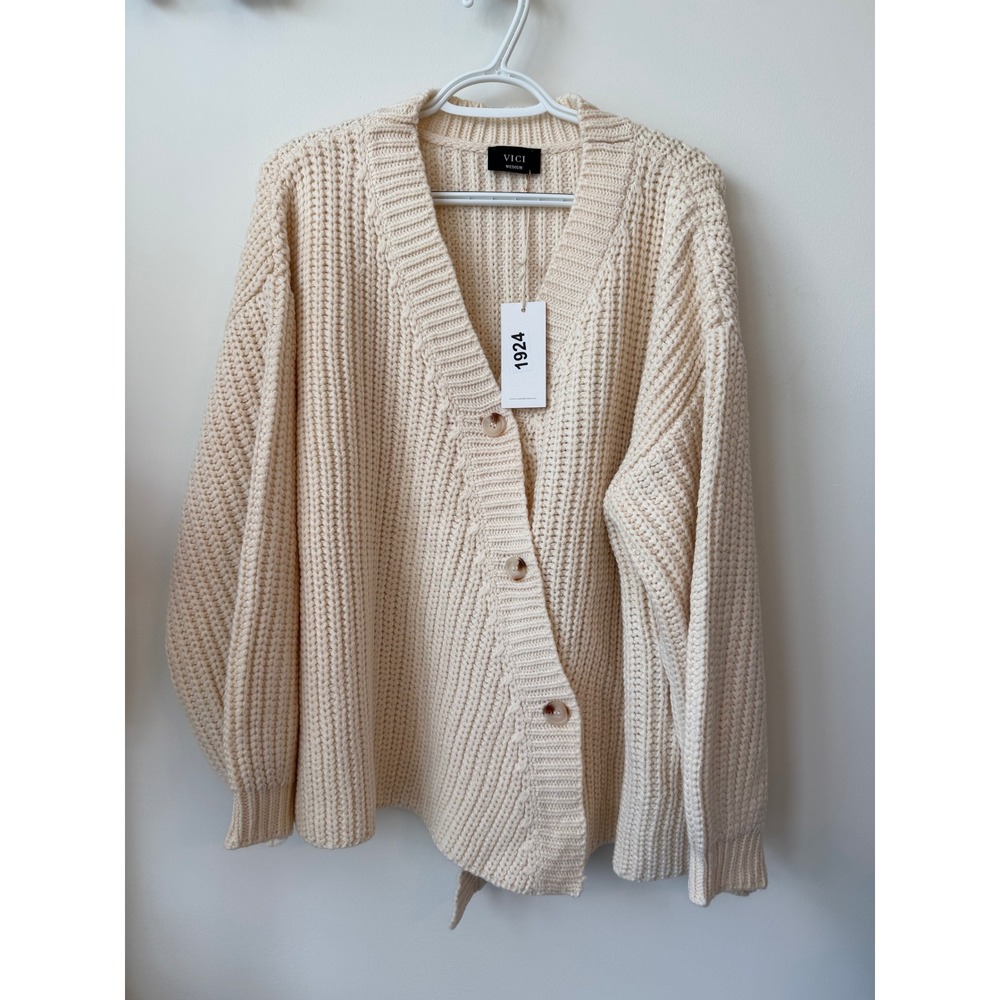VICI Cream Chunky Knit Cardigan Button Front Oversized Ribbed Sweater Medium NWT